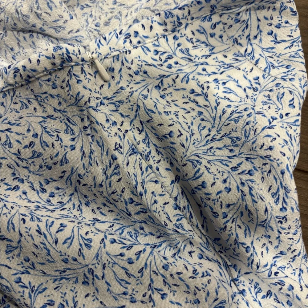 H&M Floral Blue and White Women's Skirt